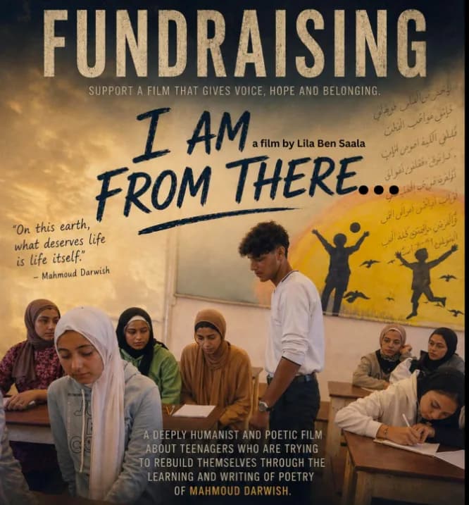 Affiche du film « I Am From There » : des adolescents écrivent, assis à des tables dans une salle de classe.